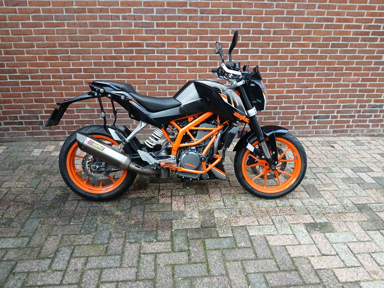 KTM 390 Duke