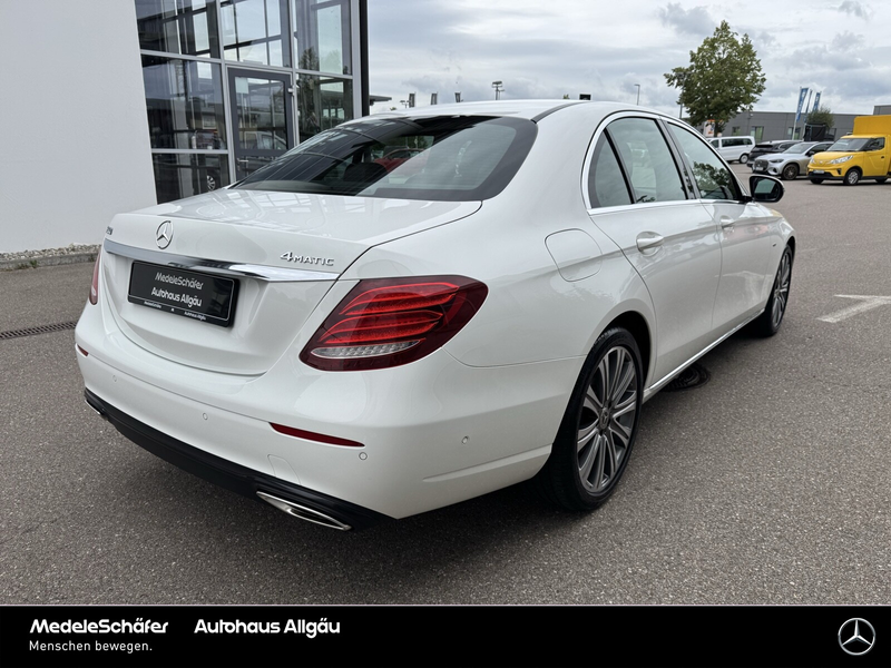 Mercedes-Benz E 200 E 200 4M Avantgarde Limo SHD Navi Kam Totw. LED — photo 5