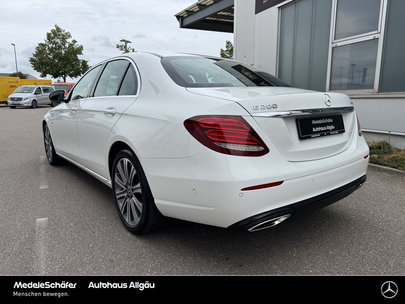 Mercedes-Benz E 200 E 200 4M Avantgarde Limo SHD Navi Kam Totw. LED — photo 4