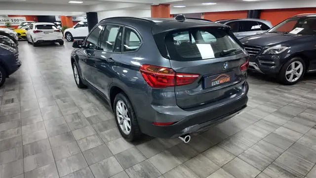 BMW X1 view 4