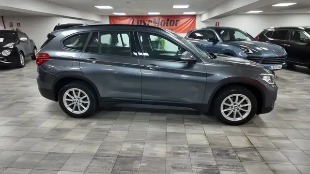 BMW X1 view 7