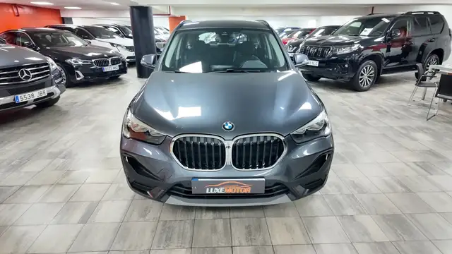 BMW X1 view 2