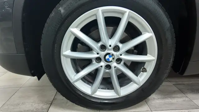 BMW X1 view 11