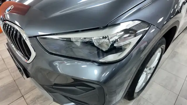 BMW X1 view 10