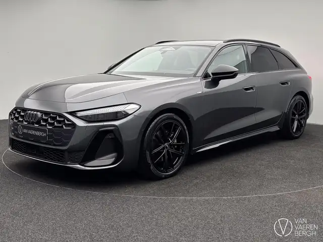 Audi A5 Avant S-Line/ ALCANTARA LEDER/ PANO/ LED/ CARPLAY