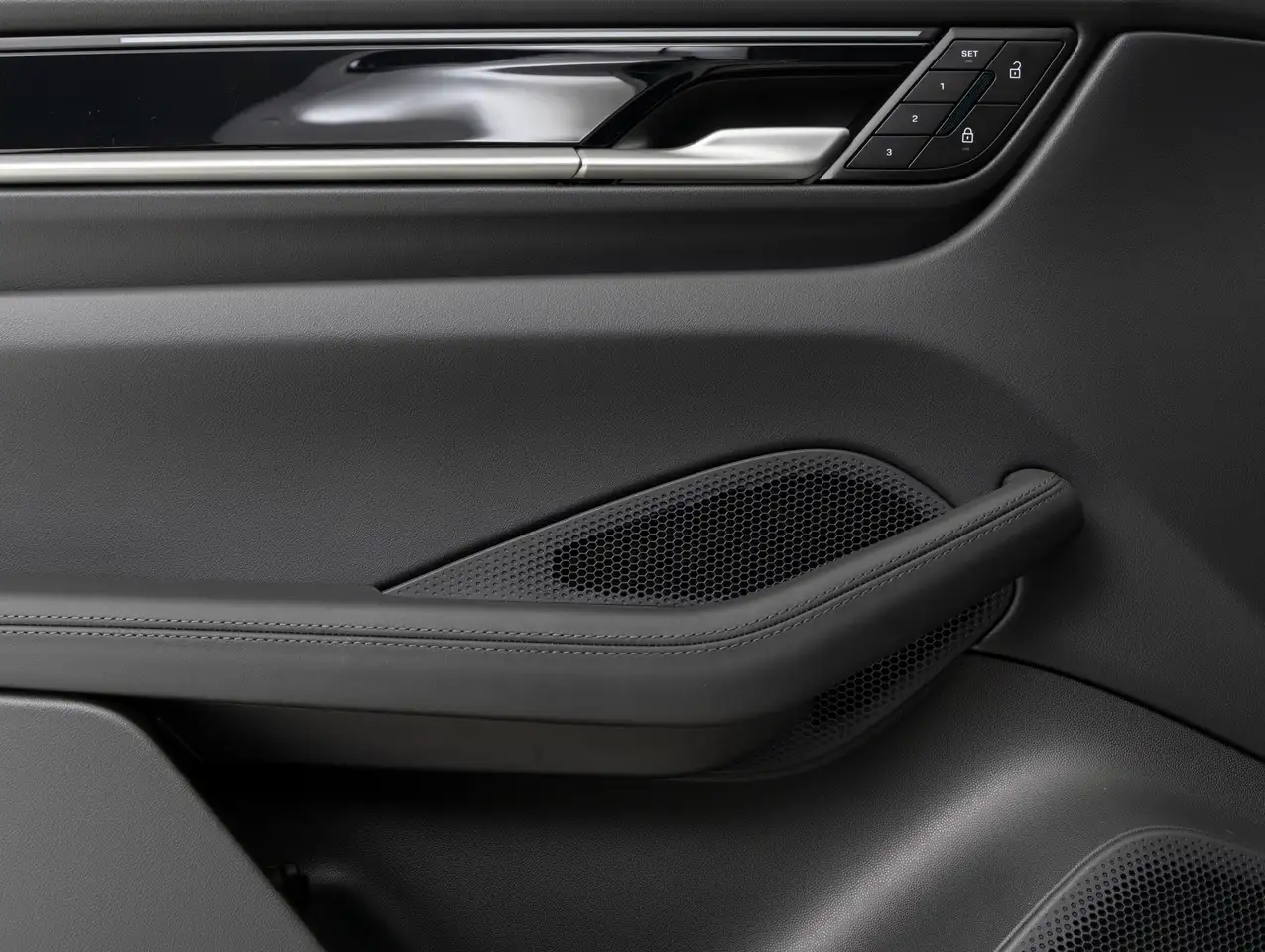 Porsche Macan 2026 — фото 17