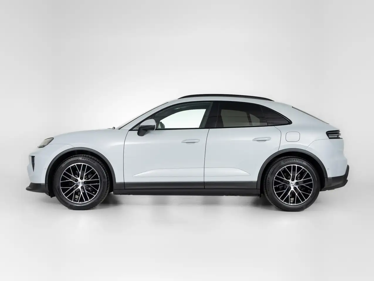 Porsche Macan 2026 — фото 11