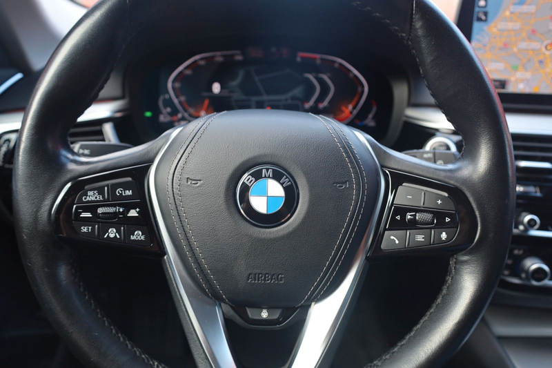 BMW 520 D Touring DAB+ Head-up Navi Professional — photo 14