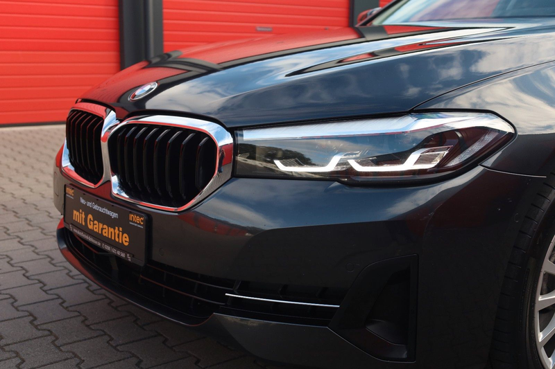 BMW 520 D Touring DAB+ Head-up Navi Professional — photo 10