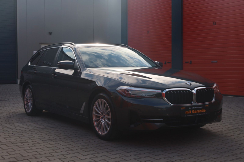 BMW 520 D Touring DAB+ Head-up Navi Professional — photo 3