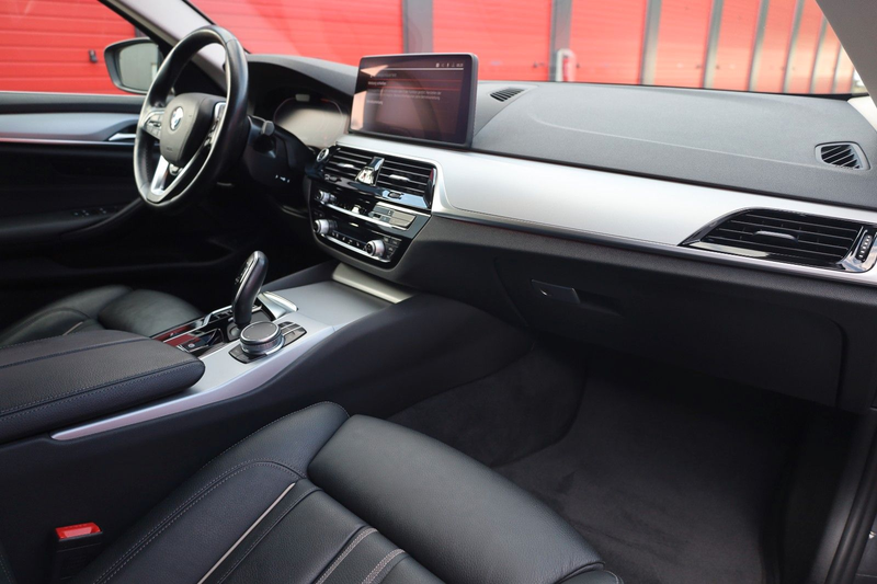 BMW 520 D Touring DAB+ Head-up Navi Professional — photo 13