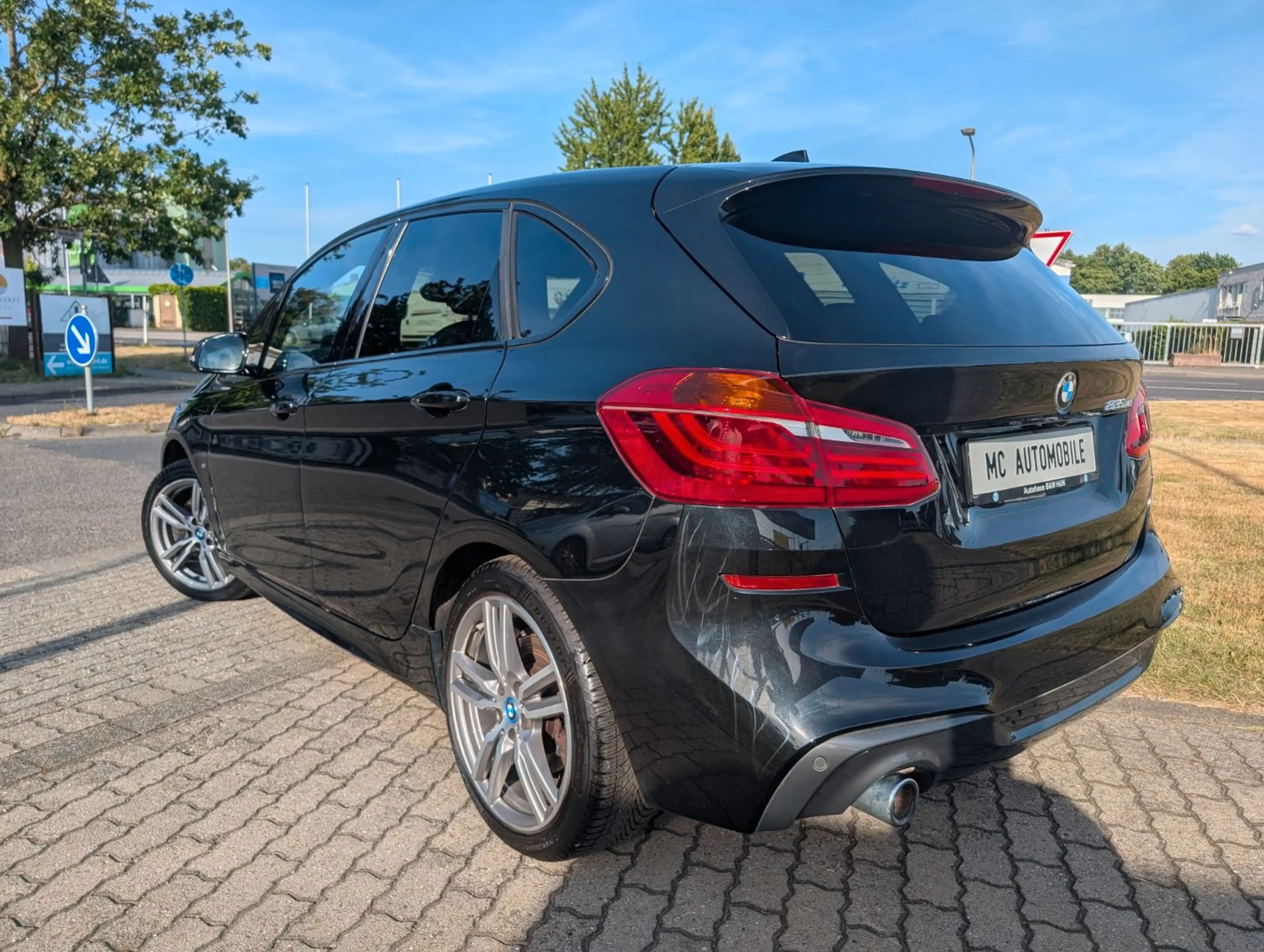 BMW 225 2 Active Tourer 225 xe M Sport Paket*PANORAMA !! — photo 11