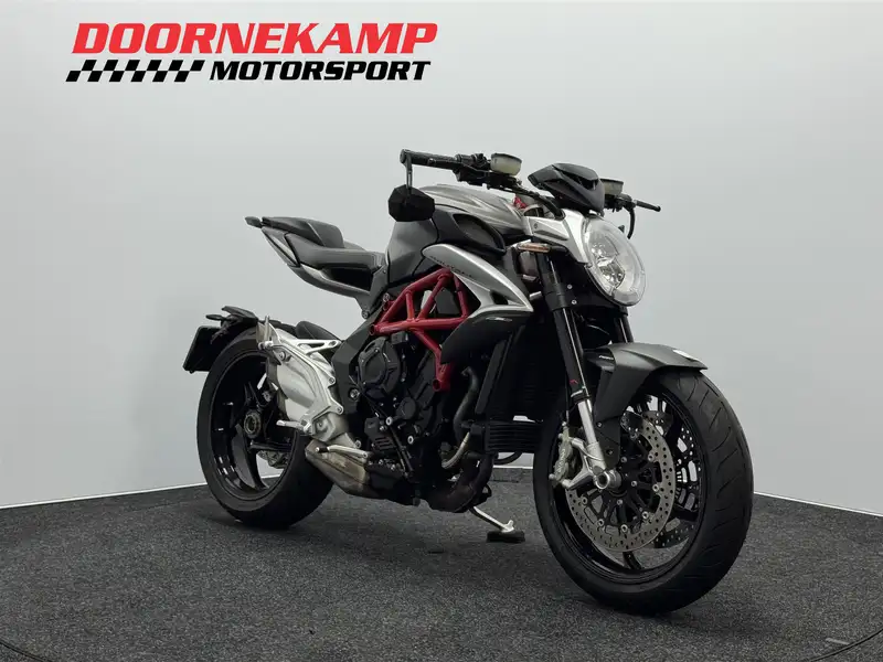 MV Agusta Brutale 800 - foto 3