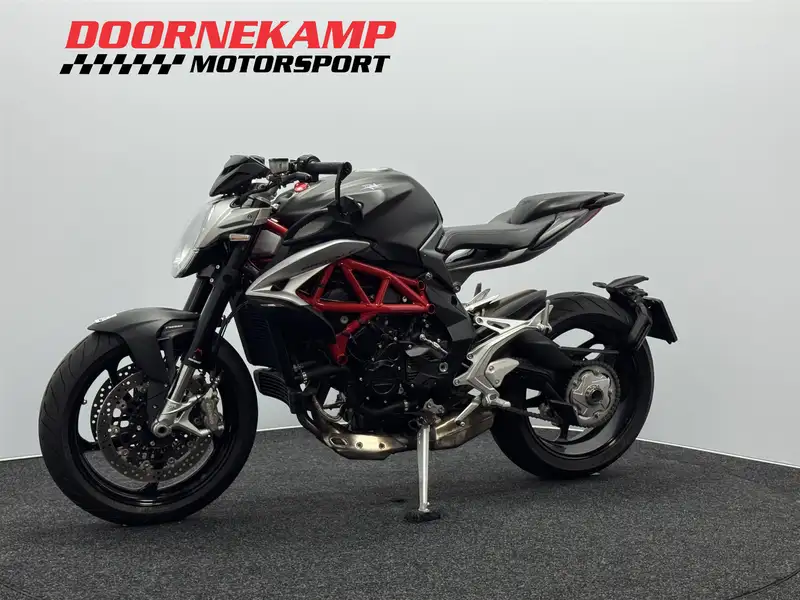MV Agusta Brutale 800 - foto 8