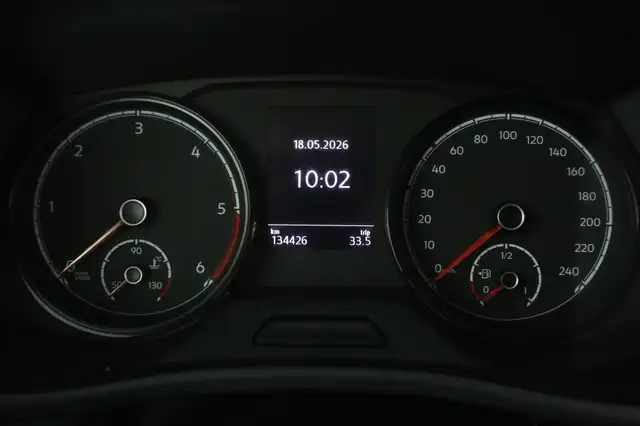 Volkswagen Transporter view 12