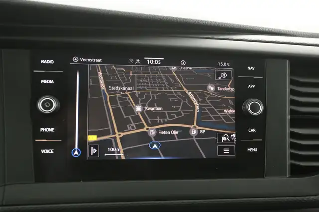 Volkswagen Transporter view 13