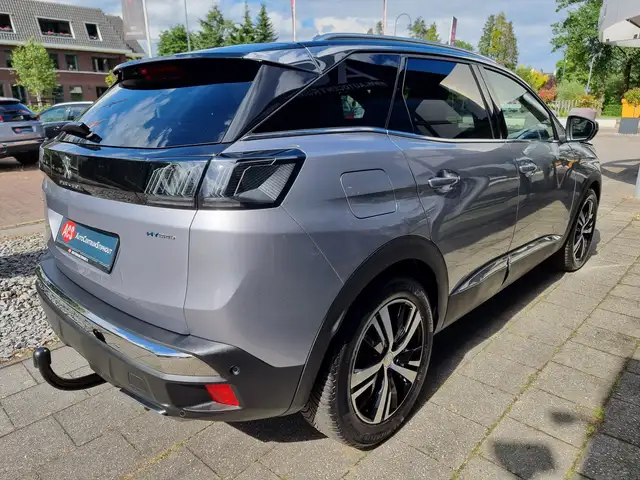 Peugeot 3008 view 11
