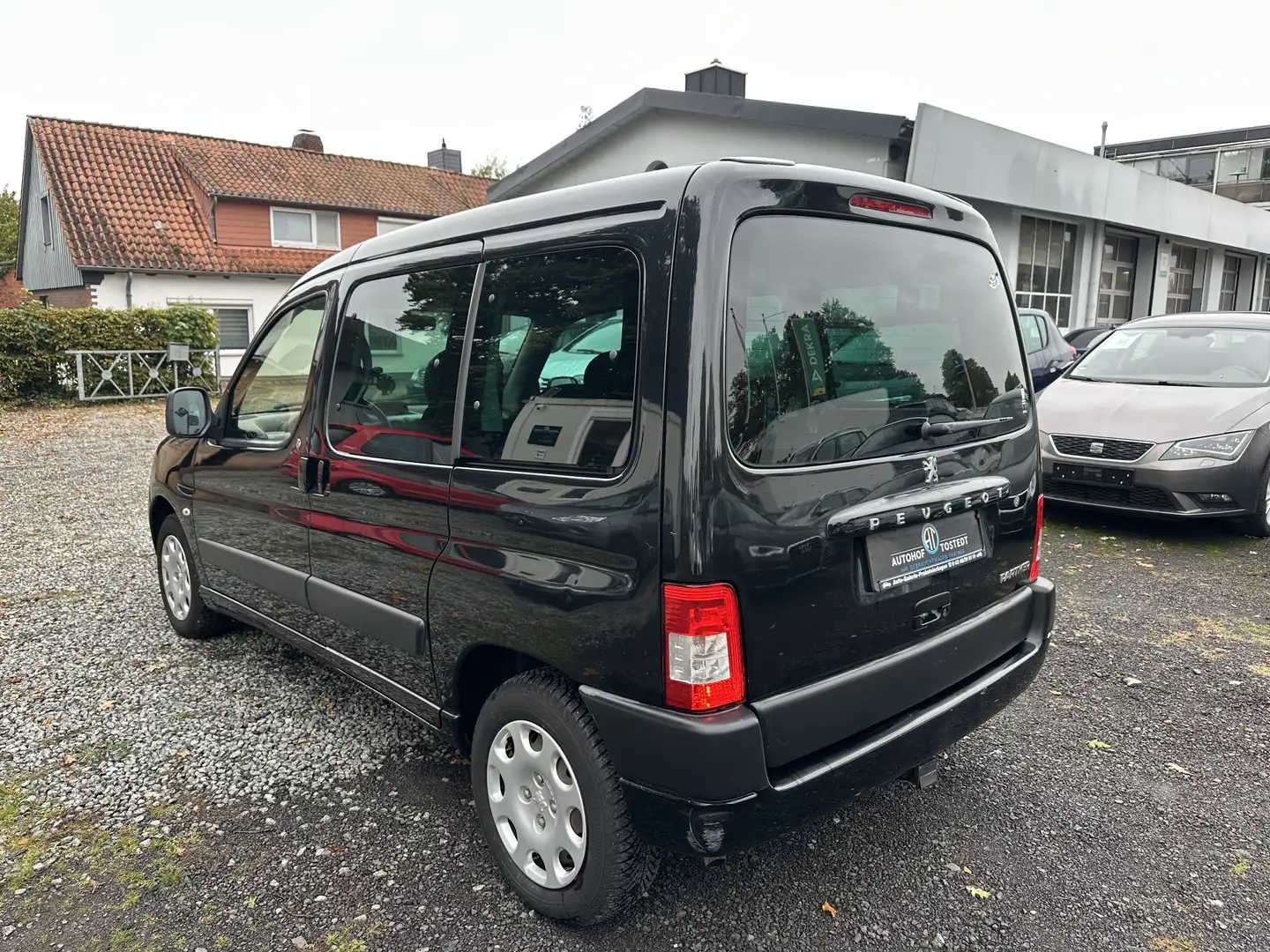 Peugeot Partner 1.4 Filou Kombi*Klima+AHK*08.2026 TÜV Schwarz - 2