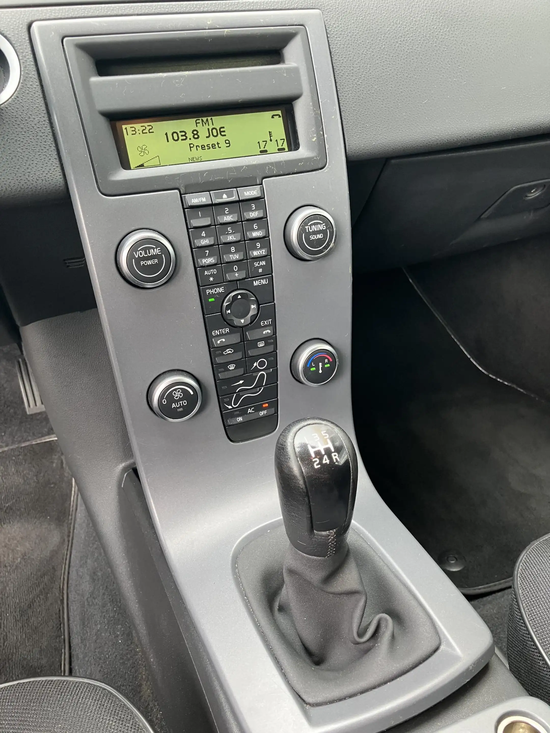 Volvo C30 1.6 Kinetic — photo 24