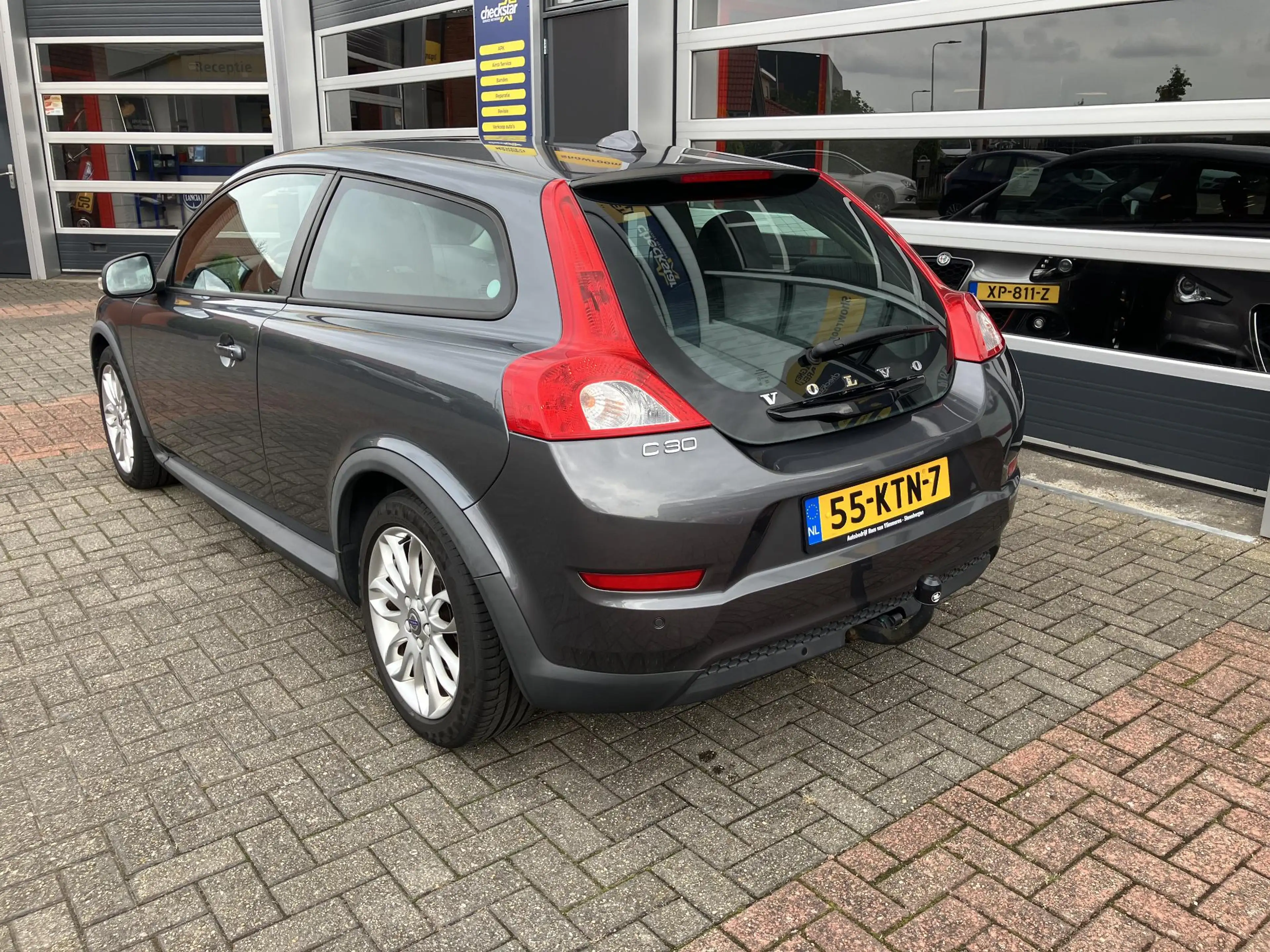Volvo C30 1.6 Kinetic — photo 15