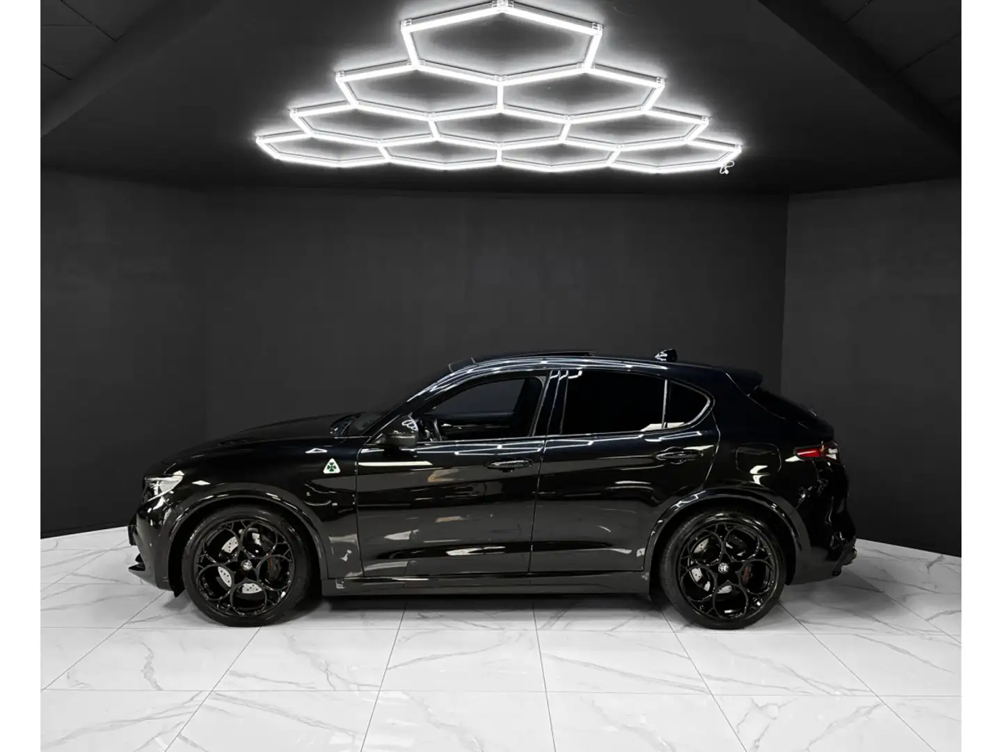 Alfa Romeo Stelvio Quadrifoglio Q4 / Akrapovic - 2