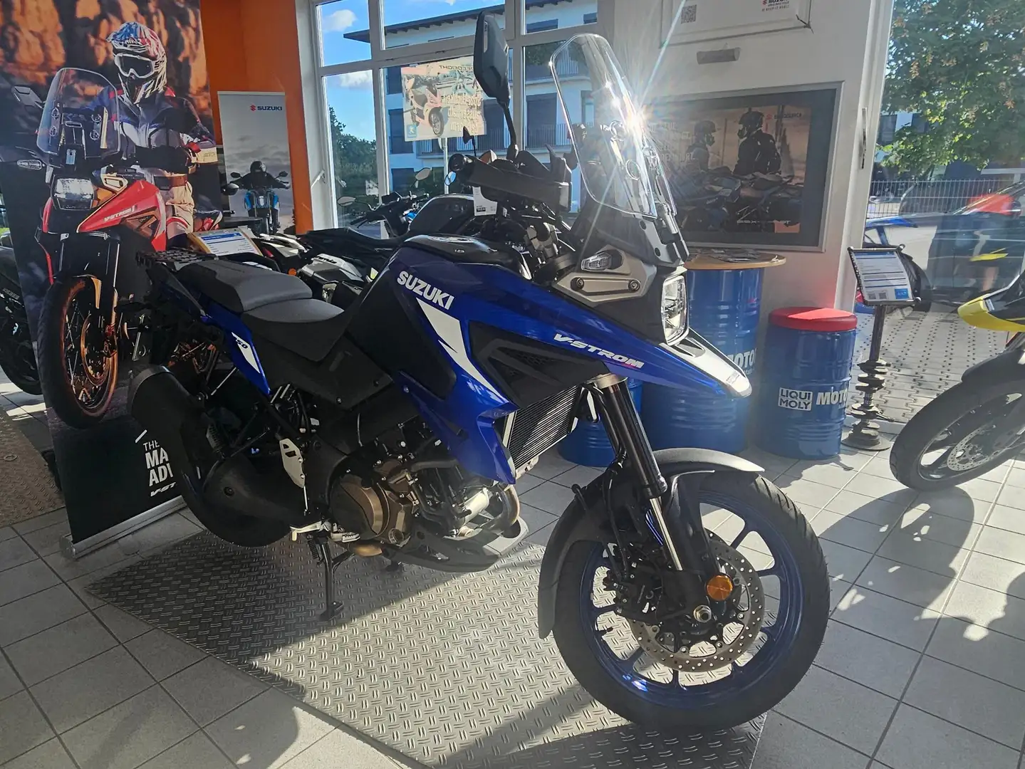 Suzuki V-Strom 1050 Blu/Azzurro - 1