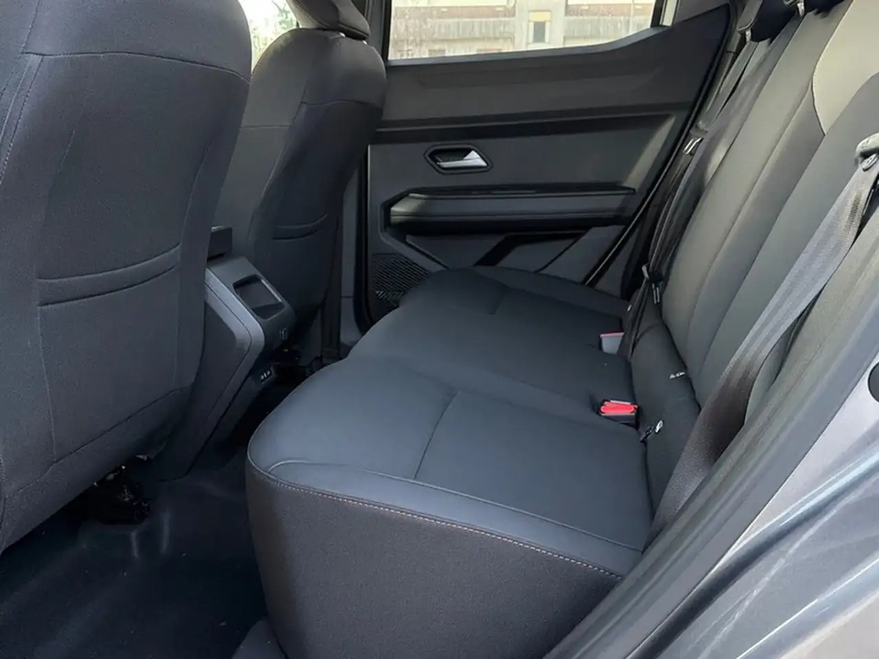 Dacia Duster 1.2 mild hybrid journey 130cv 9