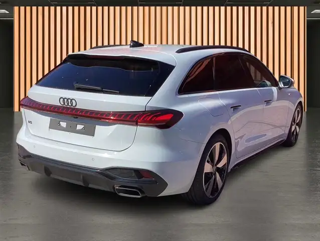 Audi A5 view 5