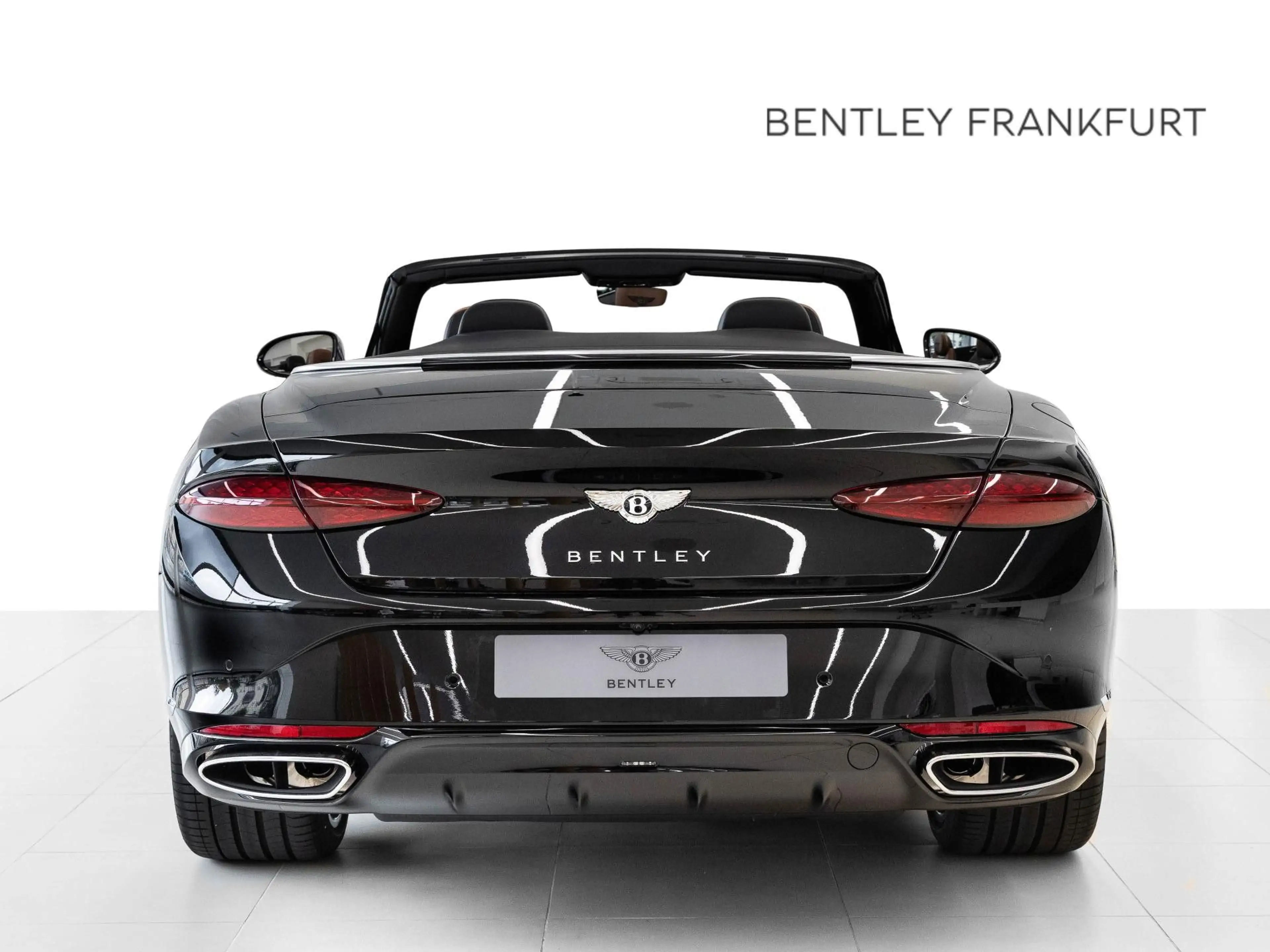 Bentley Continental GTC Azure (MY26) Hybrid — photo 5