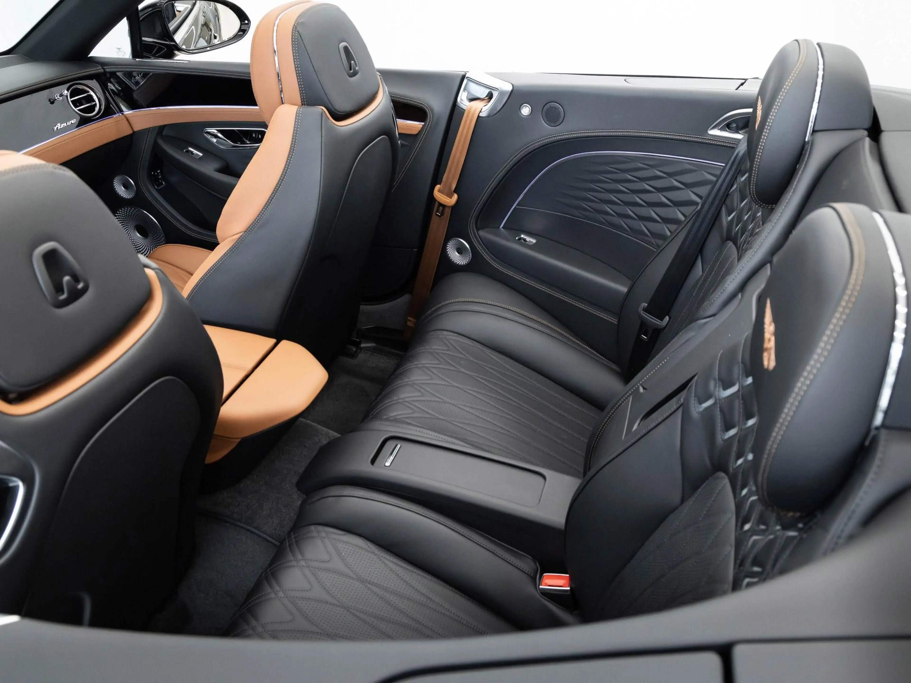 Bentley Continental GTC Azure (MY26) Hybrid — photo 10