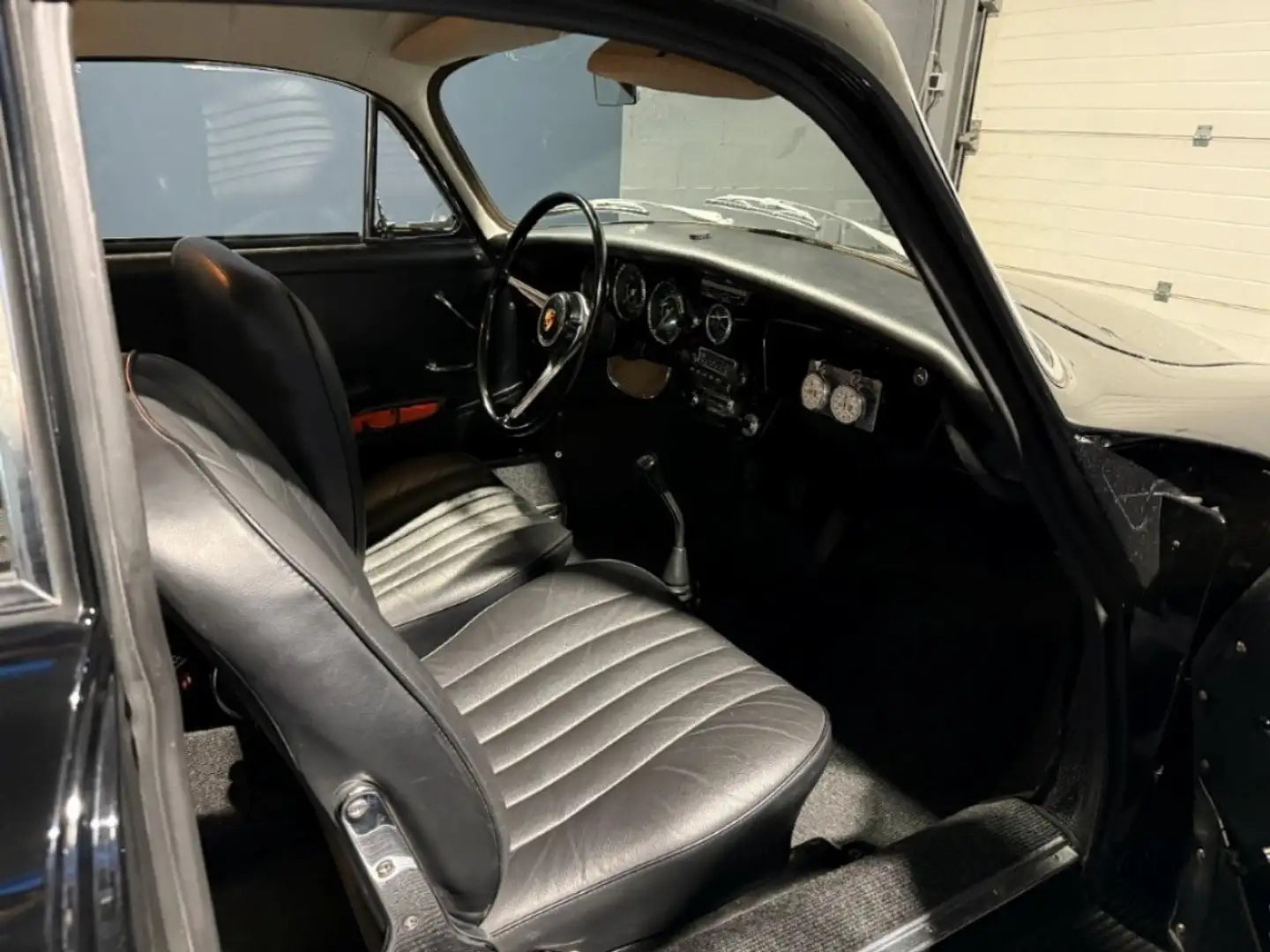 Porsche 356 coupé SC 95 - 2