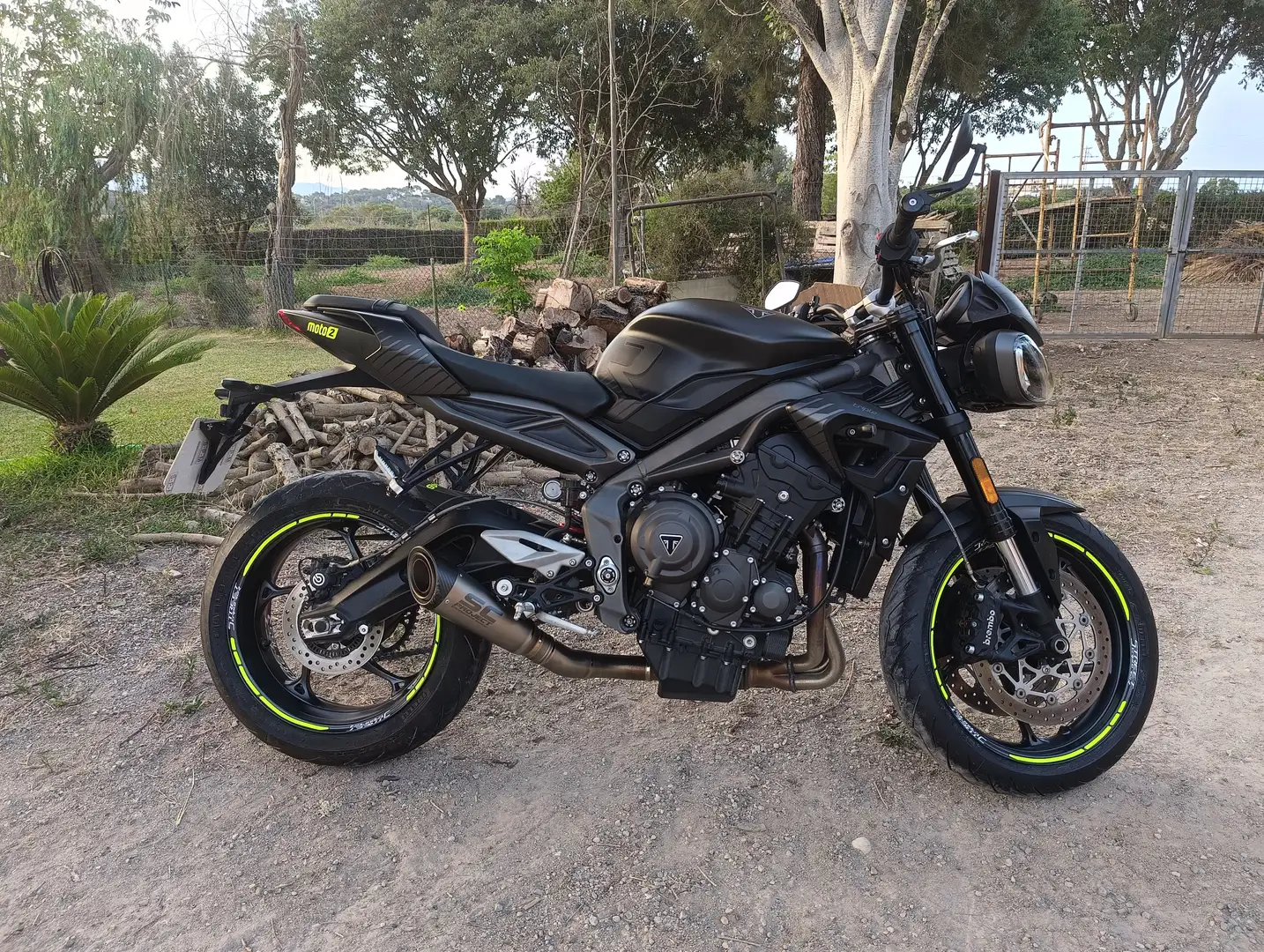 Triumph Street Triple 765 R 2022 Gri - 2
