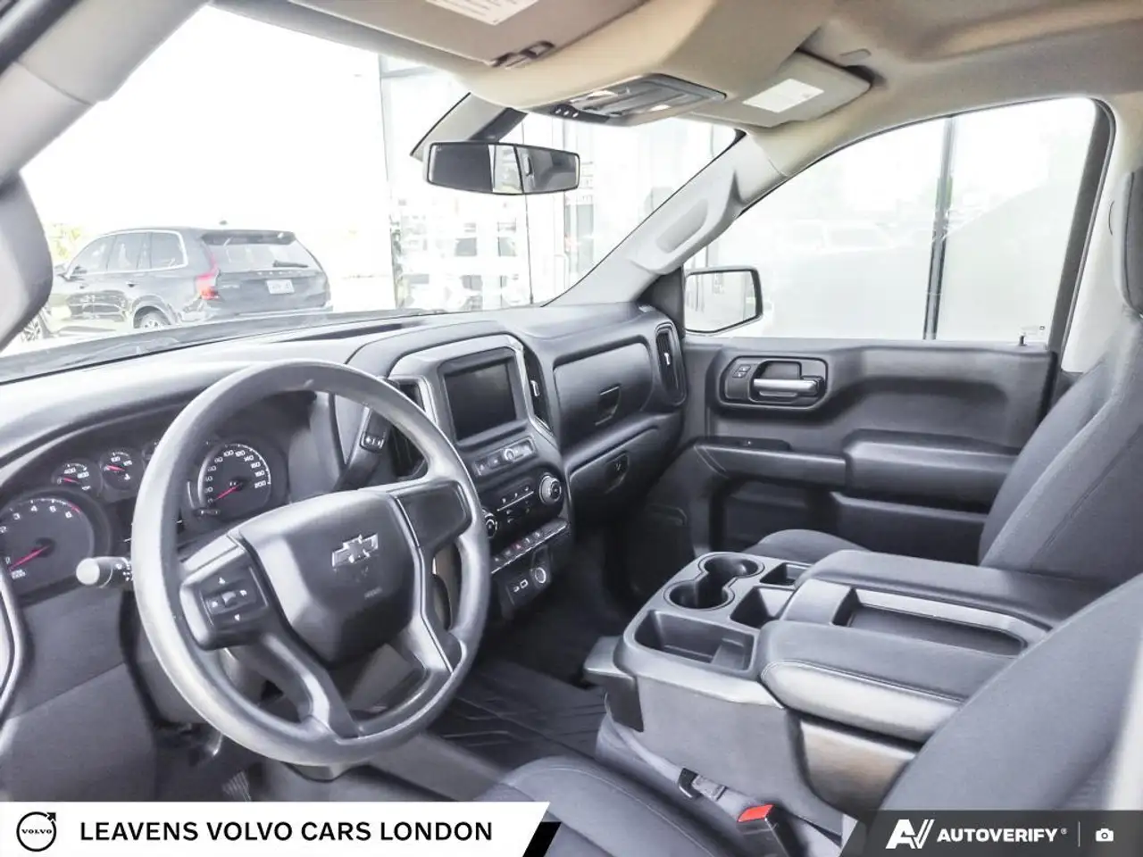 Chevrolet Silverado 1500 photo Chevrolet Silverado 1500