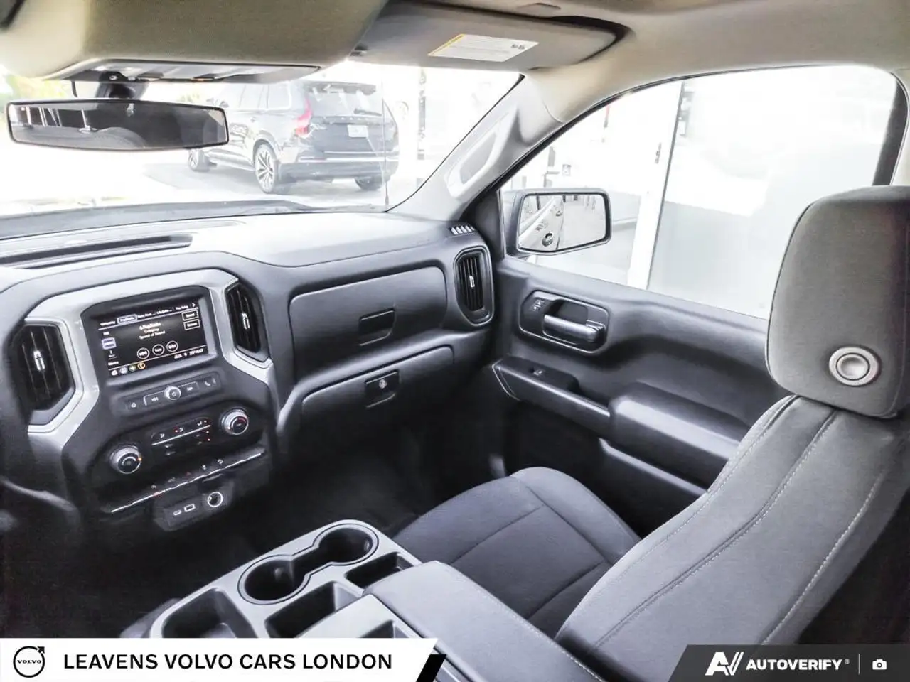 Chevrolet Silverado 1500 photo Chevrolet Silverado 1500