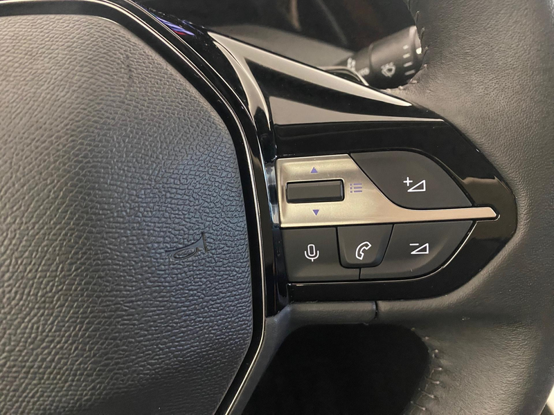 Peugeot 408 1.2 Hybrid 136 Allure LED*RFK 100 kW (136 PS), ... — photo 19
