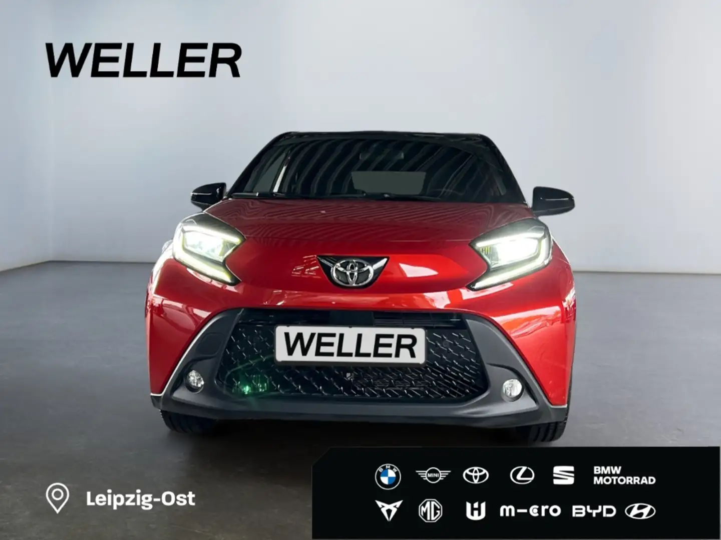 Toyota Aygo X Pulse *LED*ACC*CarPlay*SHZ*CAM*Navi*PDC* Rood - 2