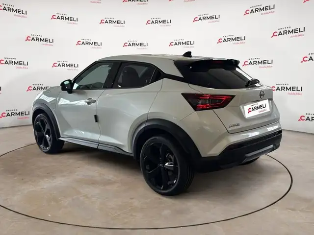 Nissan Juke view 2