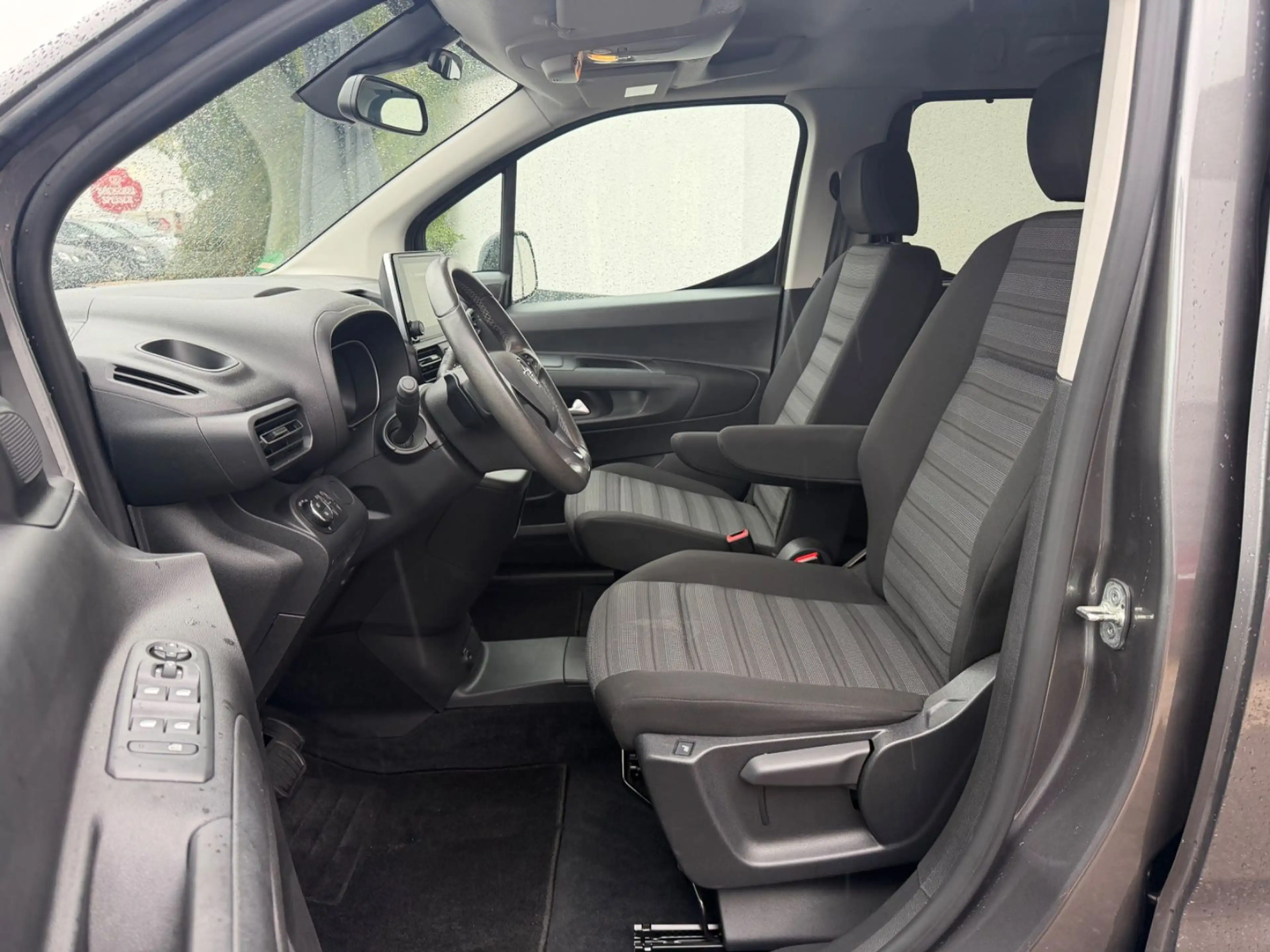 Opel Combo Life E NAVI/USB/1.Hd — photo 5