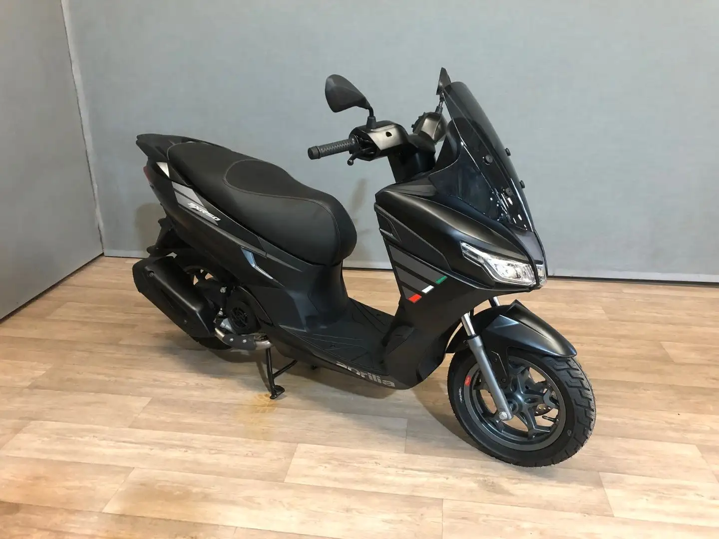 Aprilia SXR 50 S Fekete - 1
