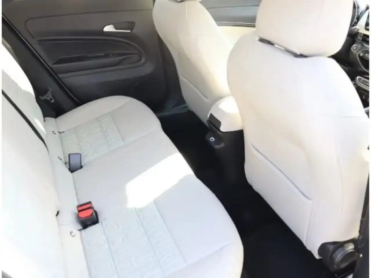 Fiat 600 Hybrid 110CV DCT6 MHEV La Prima NAVI KM0, миниатюра 15