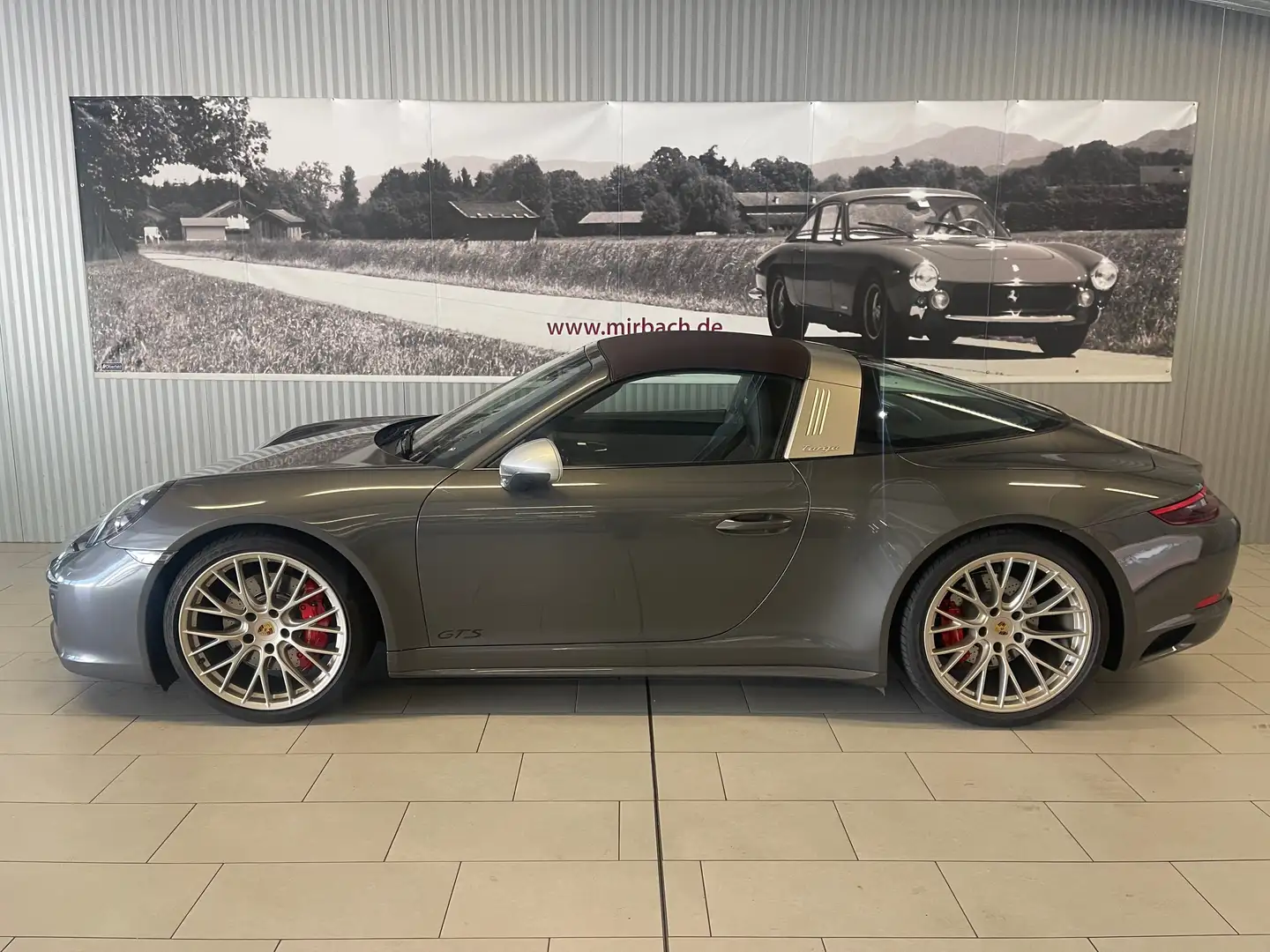 Porsche 991 Targa 4 GTS - Exklusive Manufaktur Edition Gris - 1