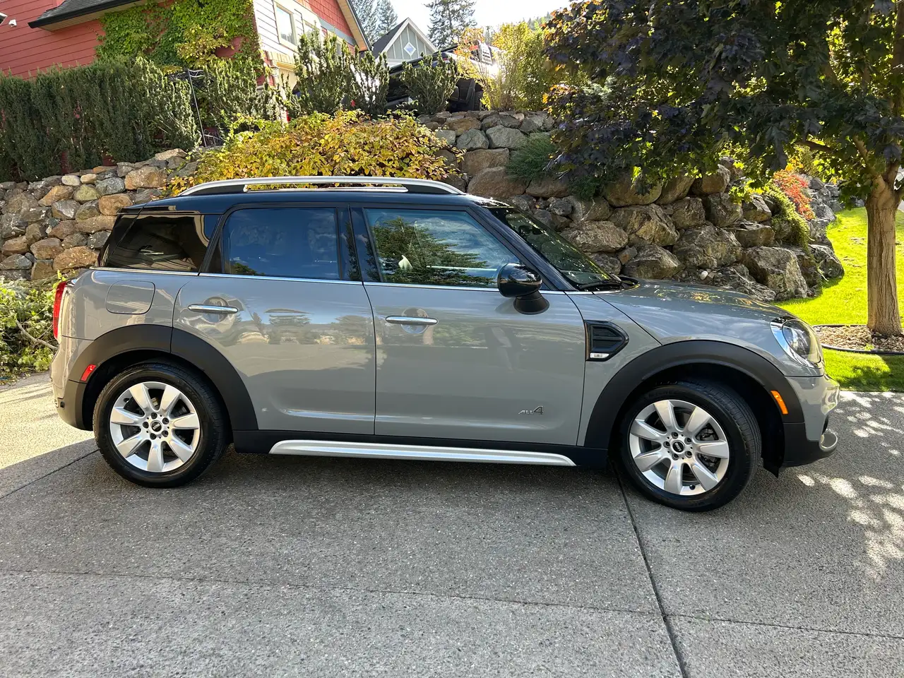 MINI Countryman снимка MINI Countryman