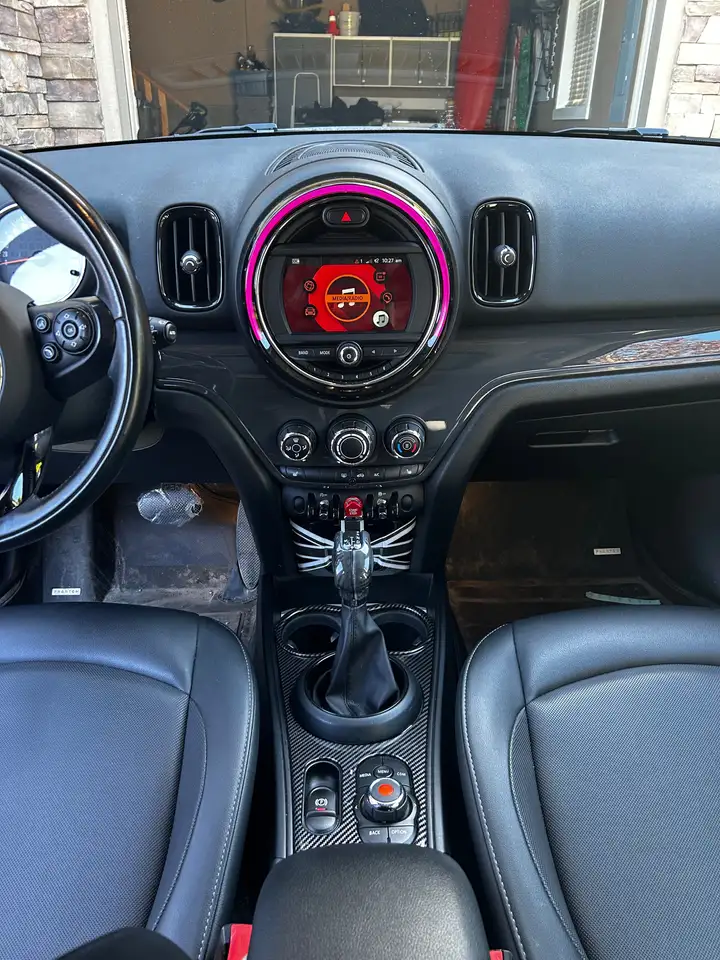 MINI Countryman снимка MINI Countryman