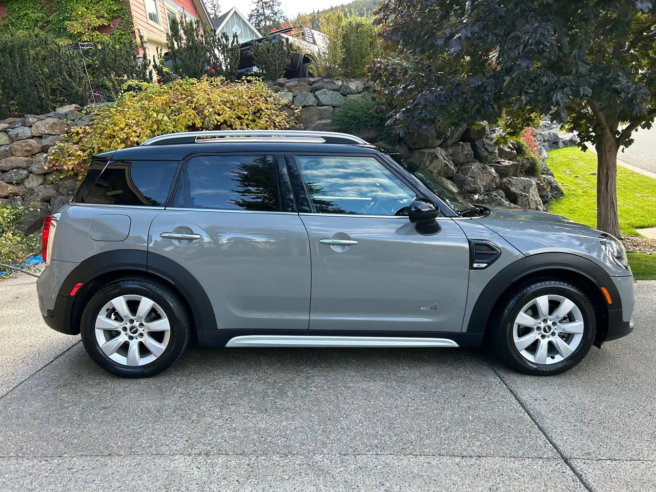 MINI Countryman снимка MINI Countryman