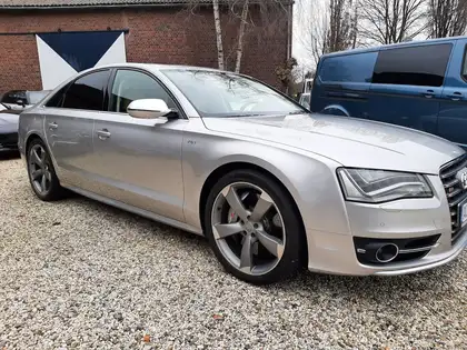 Annonce voiture d'occasion Audi S8 - CARADIZE