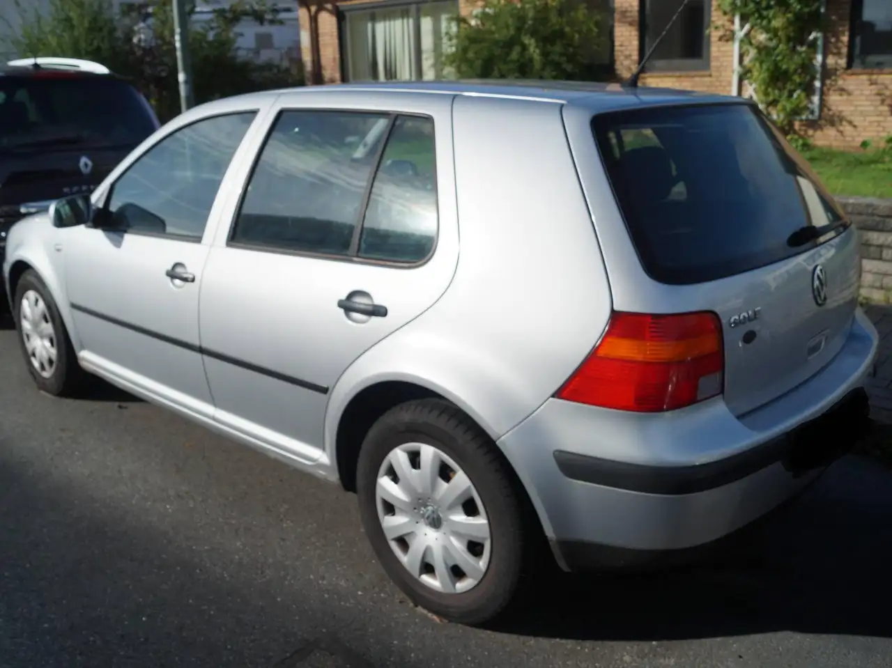 Volkswagen Golf IV 1.4 Benzin 5 Türig Kleinwagen ABS ESP Radio Kasette 55KW 75PS 5 Gang Schaltgetriebe Limous TÜV 10/2026 HU/AU 10/2026, foto 4