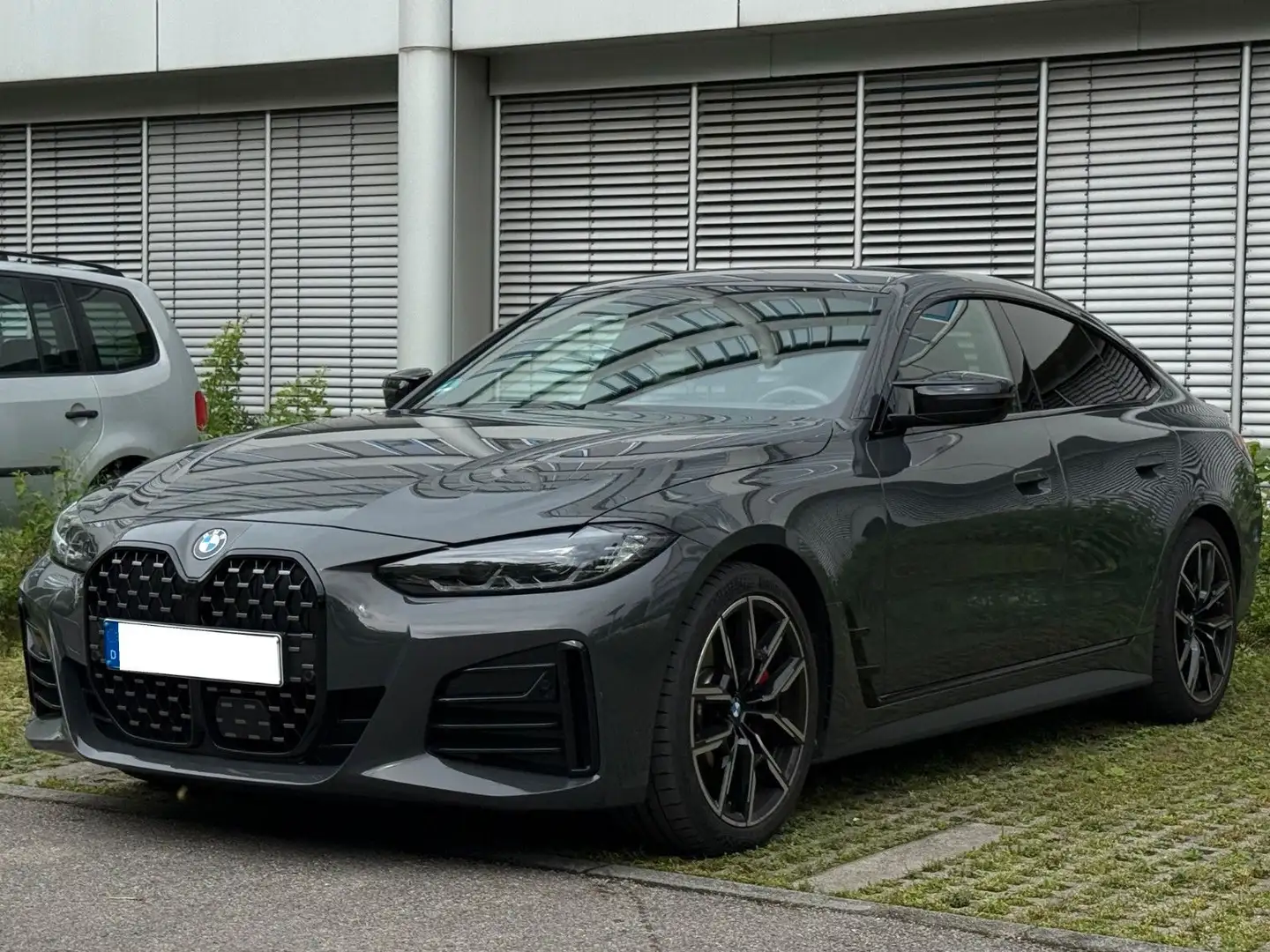 BMW M440i GranCoupe xDrive*Asistent-Pak*net. 48.739€ Grau - 1