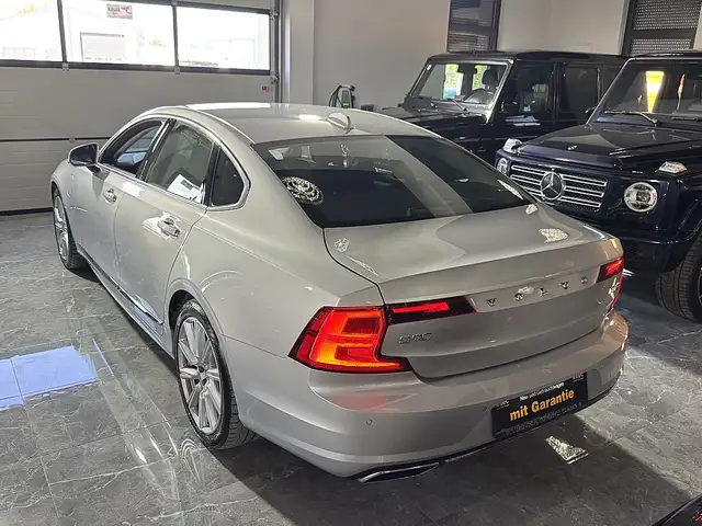 Volvo S90 view 8