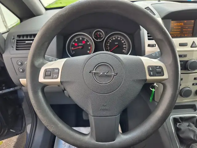 Opel Zafira view 14