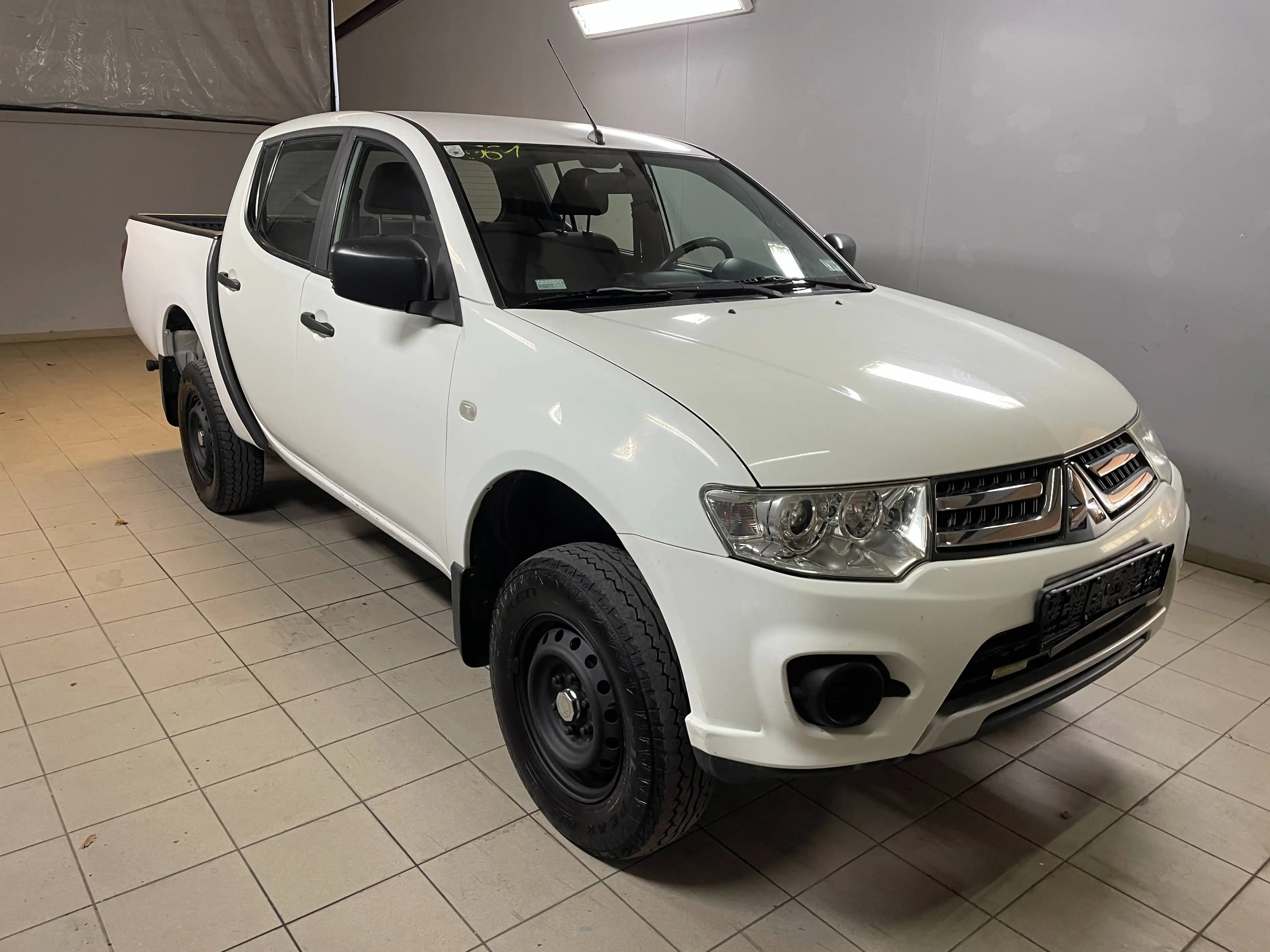 Mitsubishi L200 L200 Pick Up 4x4 DPF Double Cab — photo 2